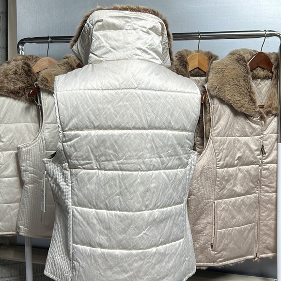 Mifresia rabbit fur vest NWT zipper front 2 pockets 2 colors ribbed sides - Picture 4 of 14